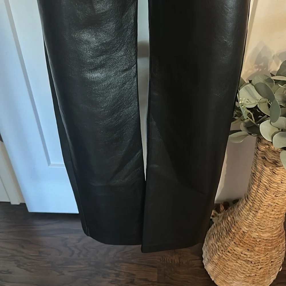 Aritzia Wilfred The Melina vegan leather black 6 high waisted straight leg pants